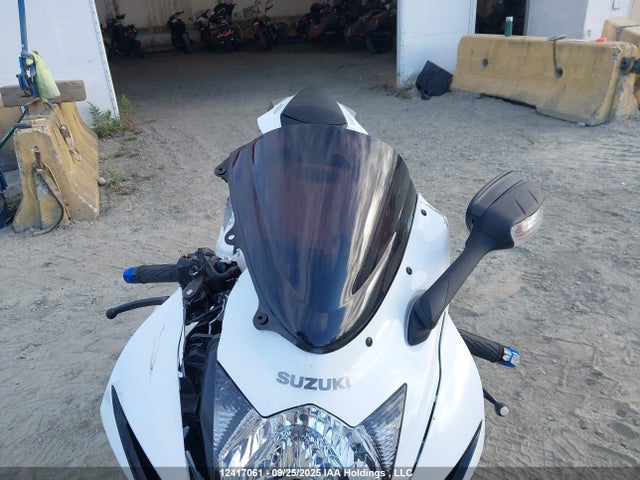JS1GR7MA6M7100014 Suzuki R747-