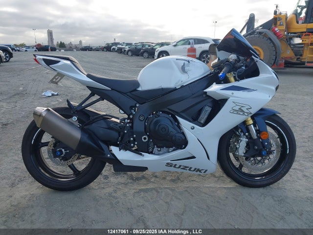 JS1GR7MA6M7100014 Suzuki R747-