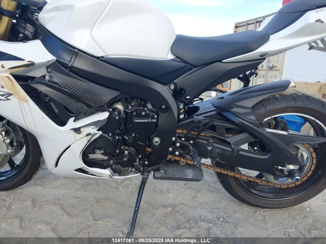JS1GR7MA6M7100014 Suzuki R747-