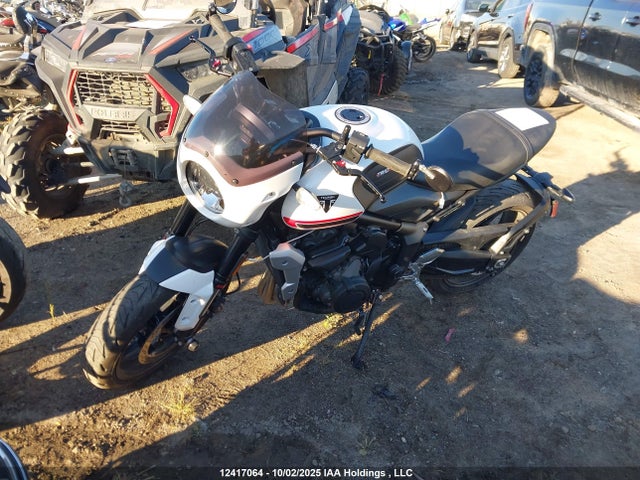 Triumph Motorcycle Trident 2022 SMTL10ULXNTAW3566 Image 2