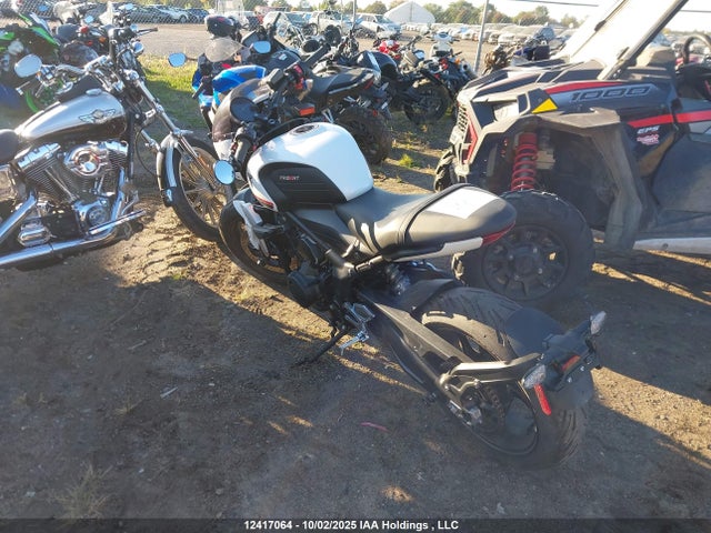 Triumph Motorcycle Trident 2022 SMTL10ULXNTAW3566 Image 3