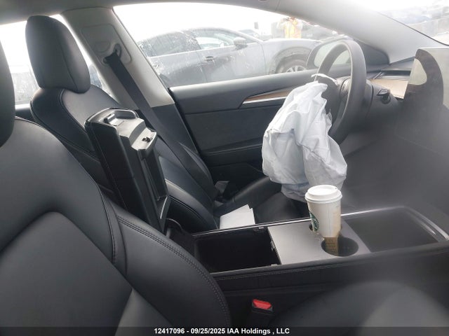 5YJ3E1EB4NF293814 Tesla MODEL 3