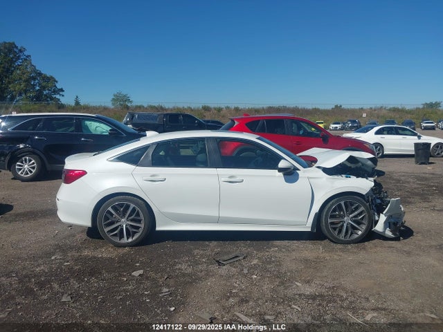 Honda l15b7 2022 2HGFE1F96NH000175 Image 14