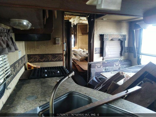 Auction sale of the 2010 Forest River Salem, vin: 4X4FSBJ21AU072264, lot number: 12417177