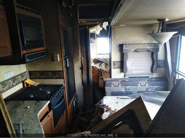 Auction sale of the 2010 Forest River Salem, vin: 4X4FSBJ21AU072264, lot number: 12417177
