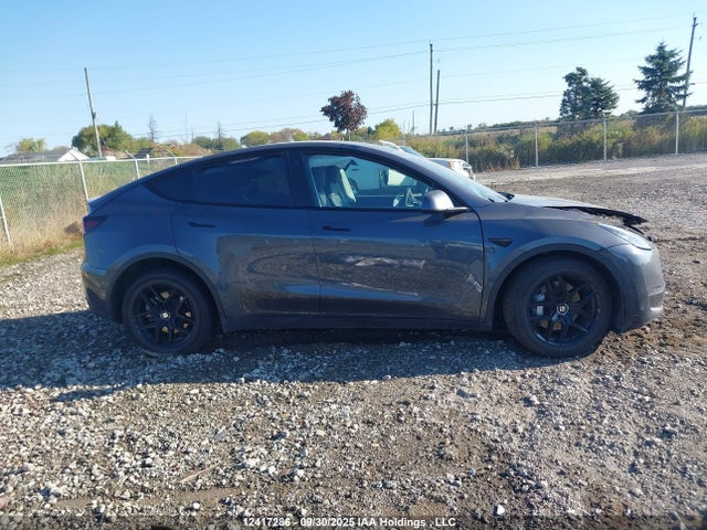 5YJYGDEE3LF046860 Tesla Model Y