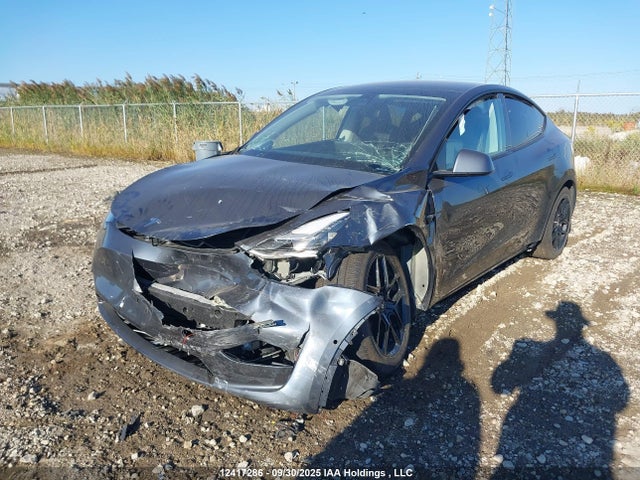 5YJYGDEE3LF046860 Tesla Model Y