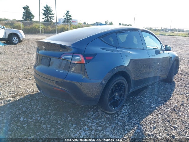 5YJYGDEE3LF046860 Tesla Model Y