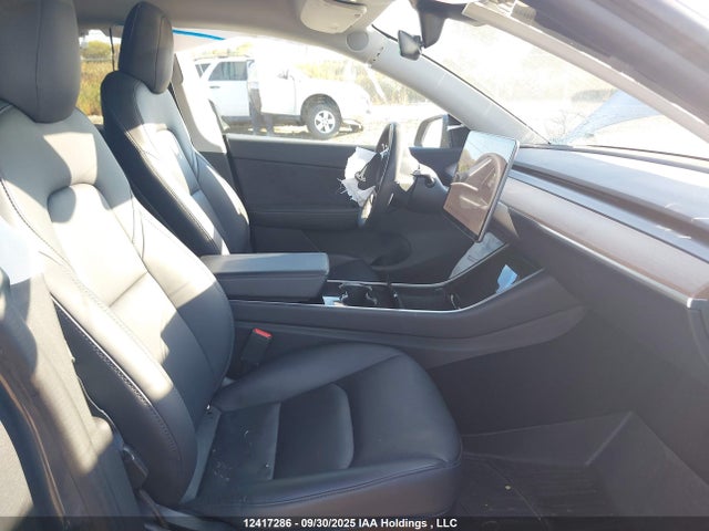 5YJYGDEE3LF046860 Tesla Model Y