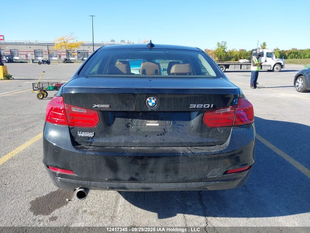 BMW 320i 2015 WBA3C3C57FK200705 Image 16