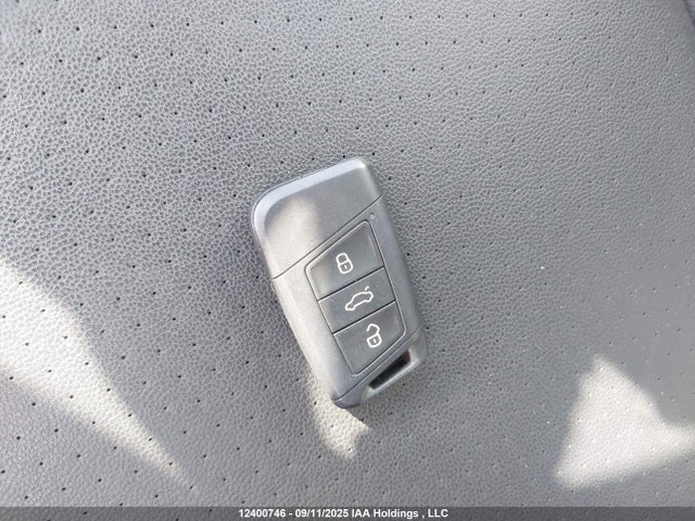 3VWE57BU6KM135075 Volkswagen 1.8 tsi