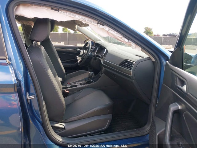 3VWE57BU6KM135075 Volkswagen 1.8 tsi