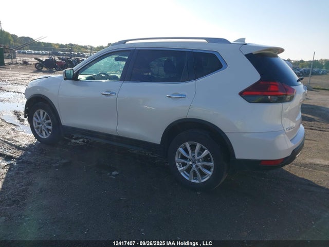 Nissan 2017 2017 5N1AT2MV8HC863552 Image 3