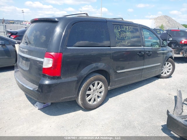 2C4RC1BGXER336069 Chrysler Town and Country