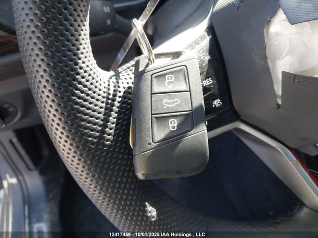 3VW1T7BU6PM059823 Volkswagen tsi