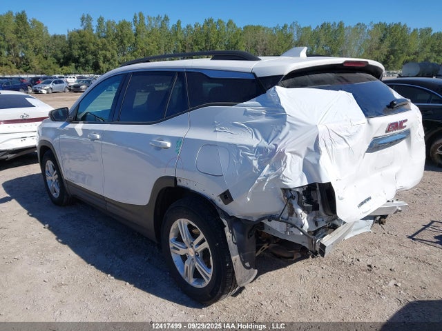 3GKALMEV8LL256843 GMC lyx