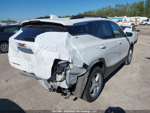 3GKALMEV8LL256843 GMC lyx