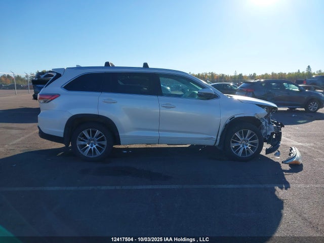 Toyota 2gr-fe 2014 5TDJKRFH6ES037137 Image 12
