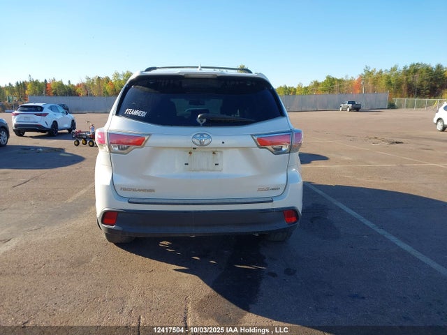 Toyota 2gr-fe 2014 5TDJKRFH6ES037137 Image 15