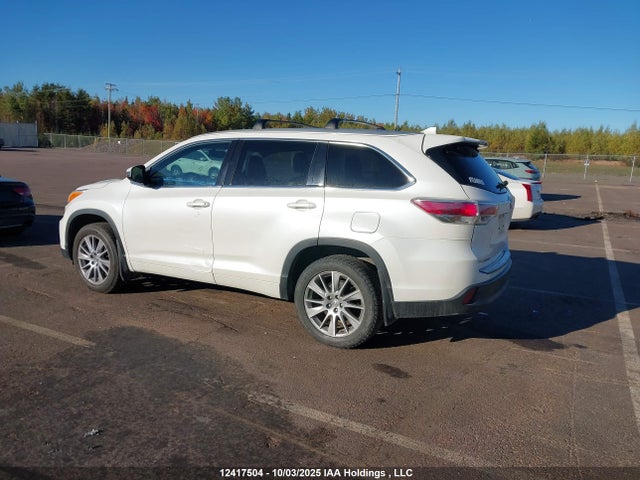 Toyota 2gr-fe 2014 5TDJKRFH6ES037137 Image 3