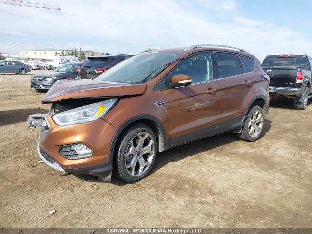 1FMCU9J9XHUD98109 Ford Escape