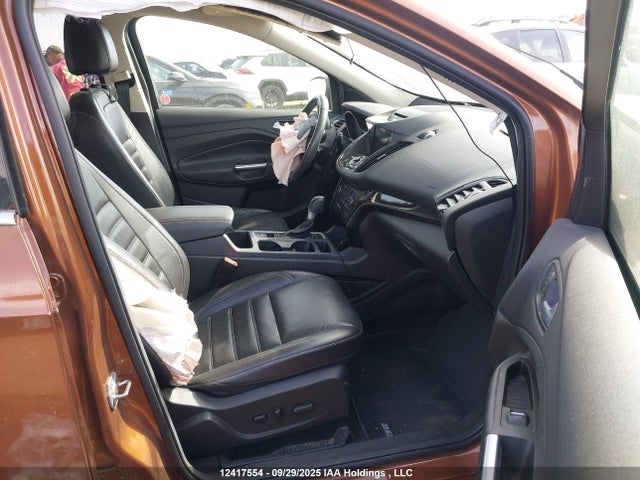 1FMCU9J9XHUD98109 Ford Escape