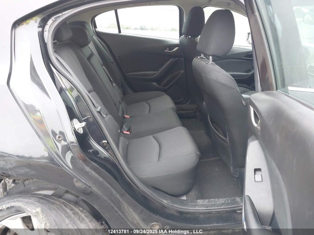 3MZBM1L74GM245271 Mazda pe