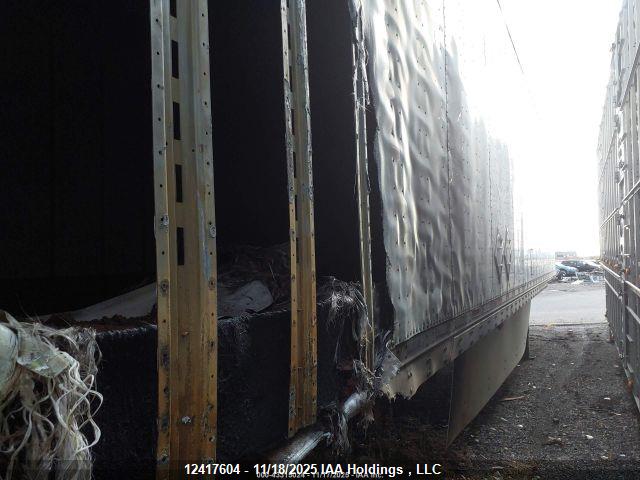 5V8VA5322GM603366 Vanguard National Trailer 53&#039; Reefer Unit