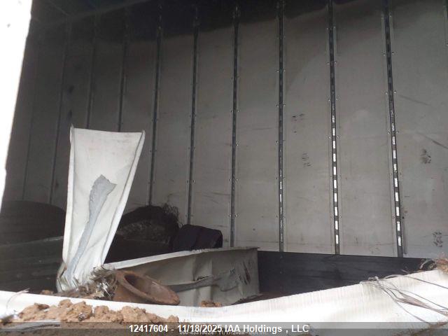 5V8VA5322GM603366 Vanguard National Trailer 53&#039; Reefer Unit