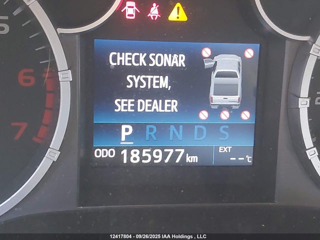 5TFUY5F18FX423660 Toyota Tundra Sr 5.7l V8