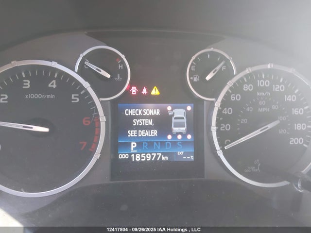 5TFUY5F18FX423660 Toyota Tundra Sr 5.7l V8
