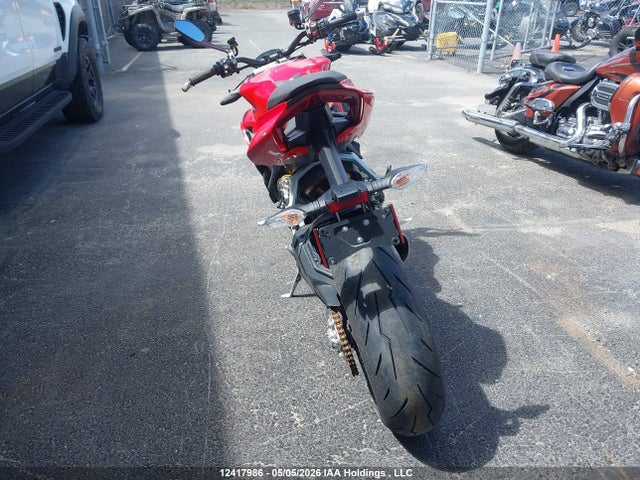 Ducati Streetfighter V2 2022 ZDMFAKYW0NB002147 Image 6