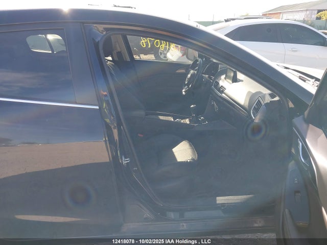 3MZBN1M31JM175048 Mazda py