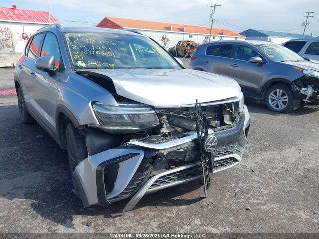 3VVSX7B21RM016201 Volkswagen tsi