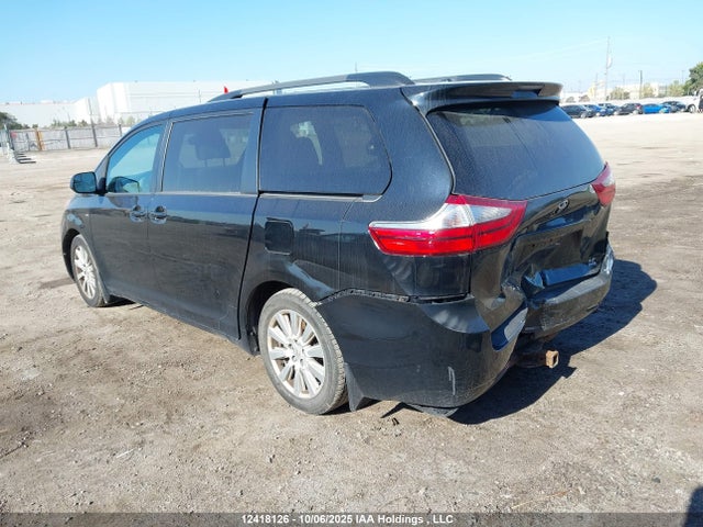 Toyota 2gr-fks 2017 5TDJZ3DC6HS157976 Image 3