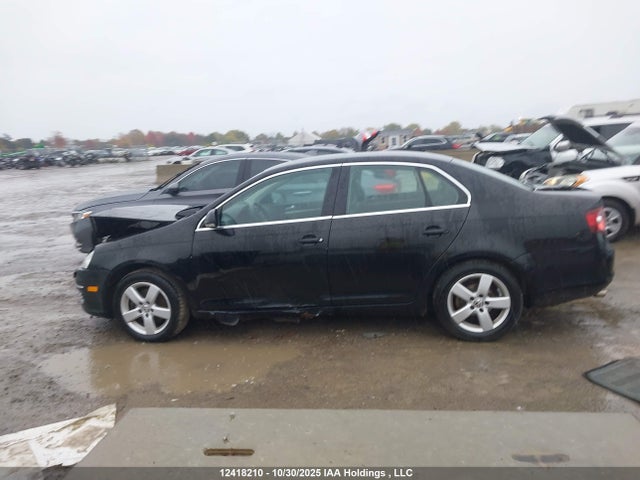 Продажа на аукционе авто 2009 Volkswagen Jetta 2.5l Highline, vin: 3VWRM71K99M080099, номер лота: 12418210