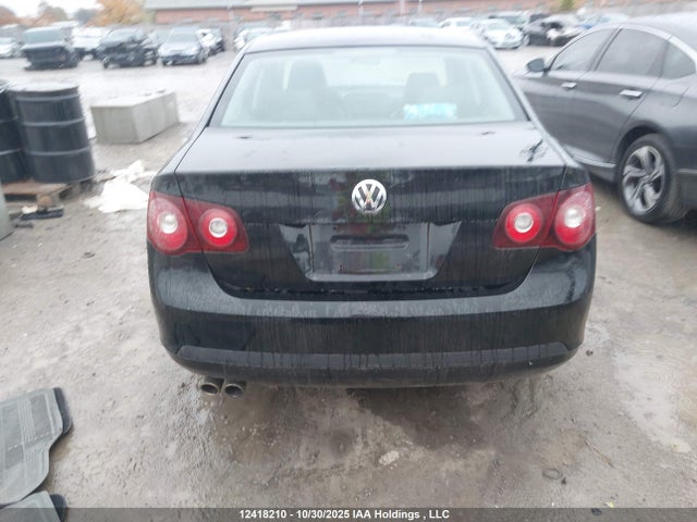 Продажа на аукционе авто 2009 Volkswagen Jetta 2.5l Highline, vin: 3VWRM71K99M080099, номер лота: 12418210