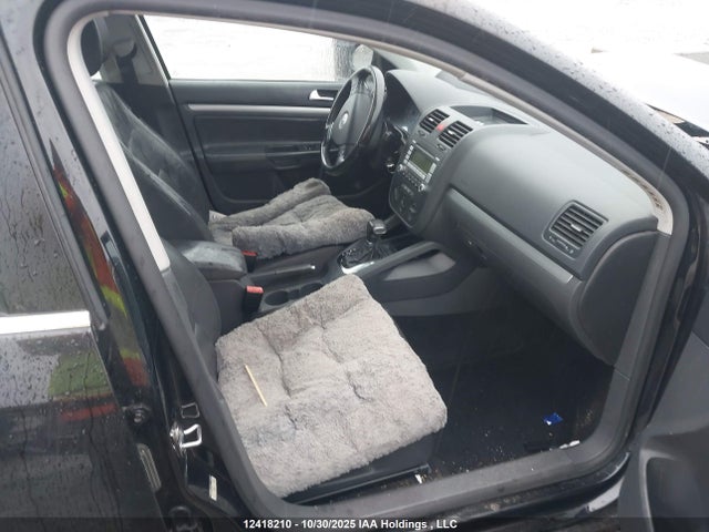 Продажа на аукционе авто 2009 Volkswagen Jetta 2.5l Highline, vin: 3VWRM71K99M080099, номер лота: 12418210