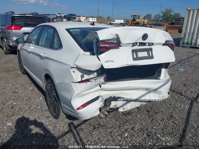 3VWG57BU6MM075925 Volkswagen tsi