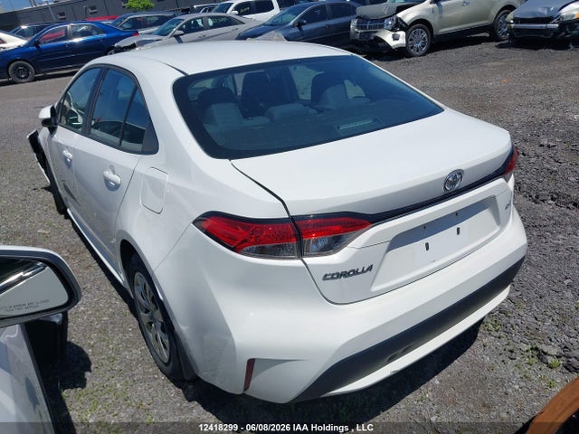 Toyota COROLLA LE 2021 5YFBPMBE1MP238455 Image 3
