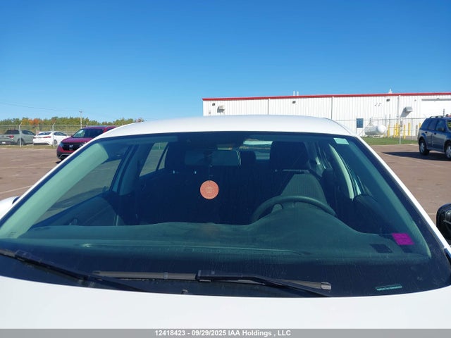 3VW2K7AJ1EM325437 Volkswagen 2014
