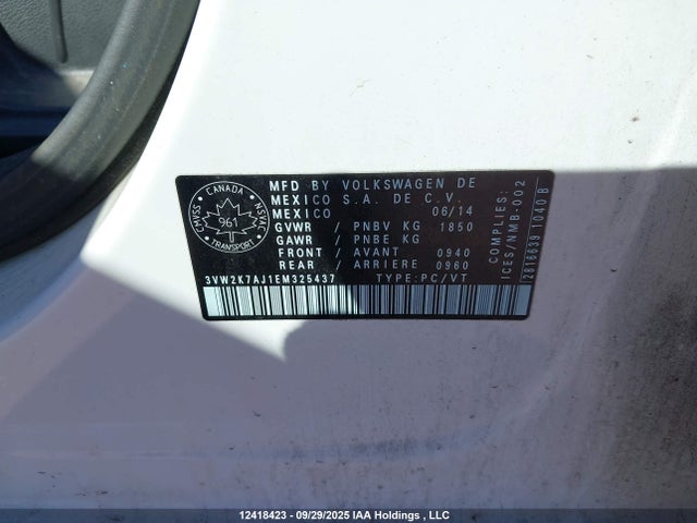3VW2K7AJ1EM325437 Volkswagen 2014