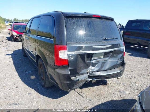 2C4RC1GG7FR751182 Chrysler Town and Country