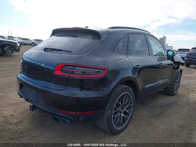 Porsche Macan 2018 WP1AA2A58JLB13314 Image 4