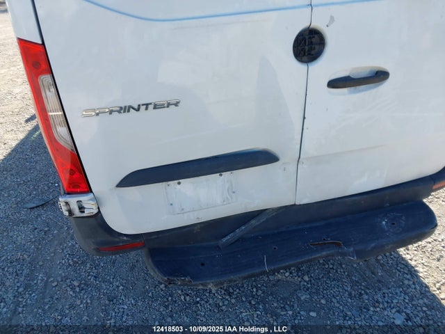 WD3BF1CD2KP109169 Mercedes-Benz om 642 with brake assist