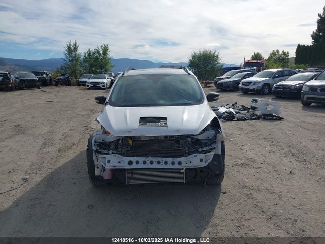 1FMCU9J91KUB71351 Ford Escape