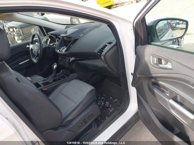 1FMCU9J91KUB71351 Ford Escape