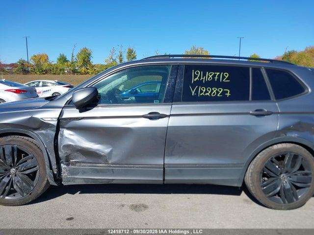 3VV2B7AX6NM122827 Volkswagen Tiguan