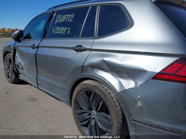 3VV2B7AX6NM122827 Volkswagen Tiguan
