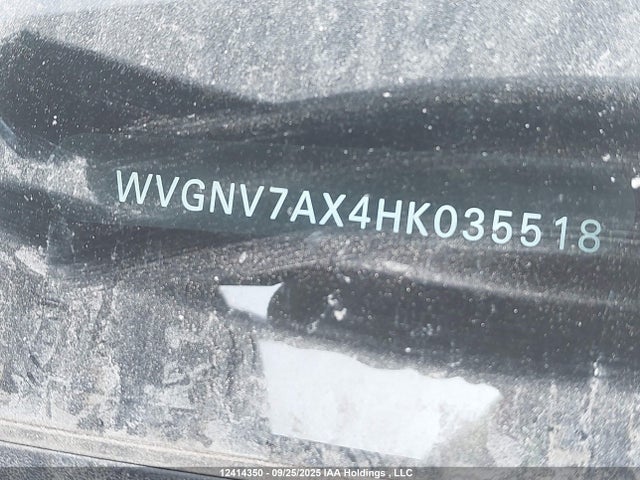 WVGNV7AX4HK035518 Volkswagen 2017